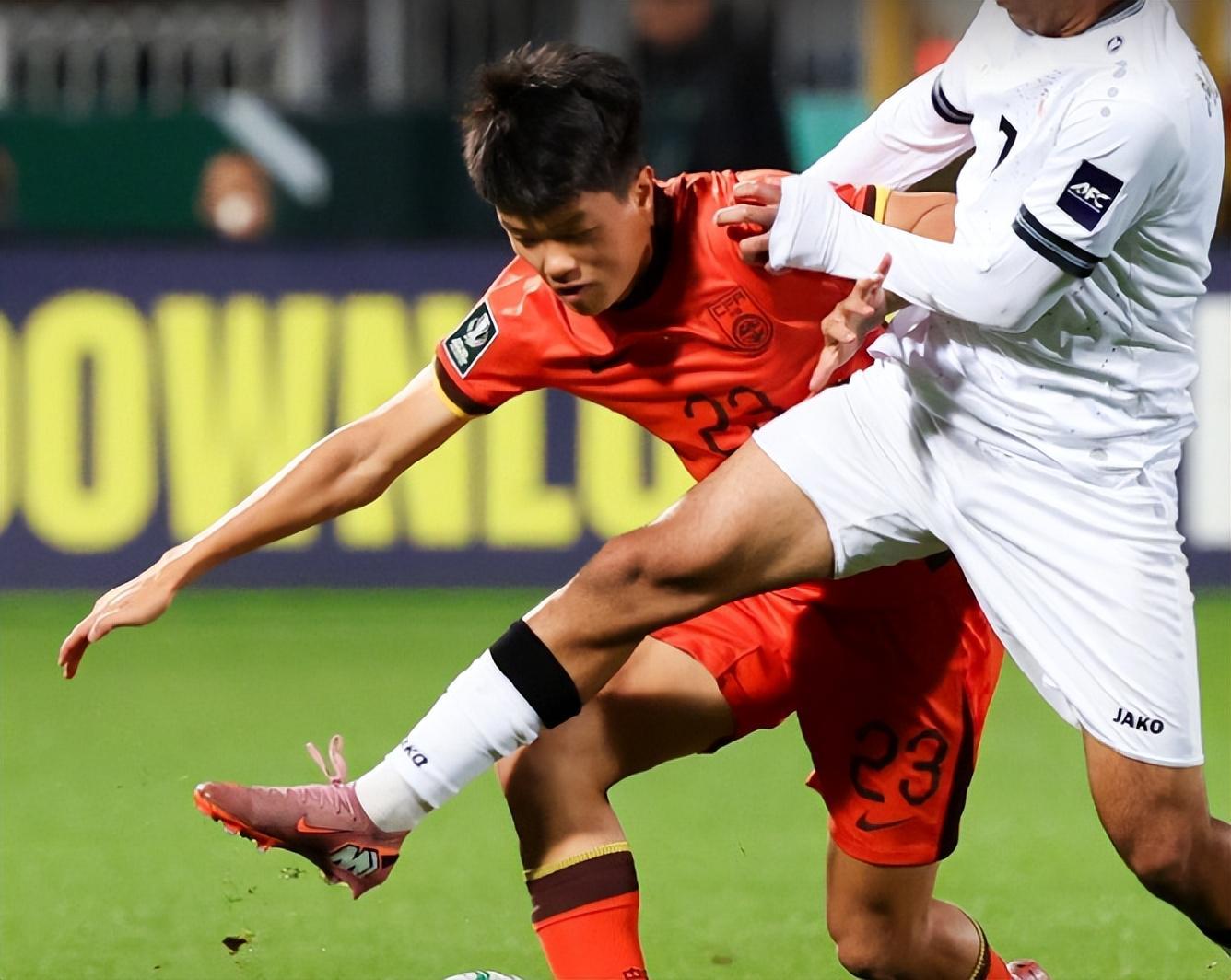 开云官网-0-0！亚洲杯中国队闷平伊拉克，历史战绩16战仅2胜1平，有进步