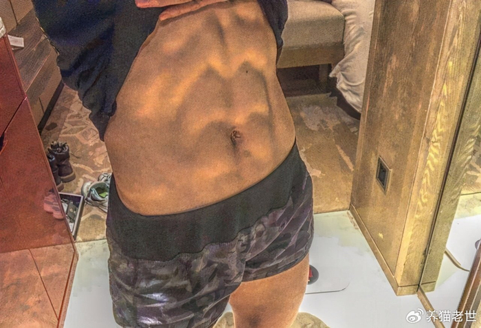 开云平台-体坛5大“非人类”肌肉：泰森的脖子，奥尼尔的手臂，C罗的大腿|博尔特|张伟丽|克里斯蒂亚诺·罗纳尔多|迈克尔-泰森|沙奎尔-奥尼尔_新浪体育_新浪新闻