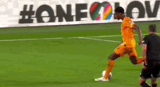 开云app-【欧预赛】哈克波抽射邓弗里斯助攻戴帽，荷兰3比0