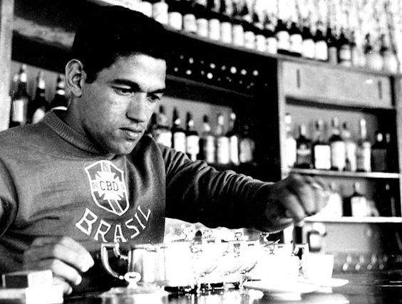 1687779210610081306.jpg 开云官网-王勤伯:人工智能能否干掉加林查和我?