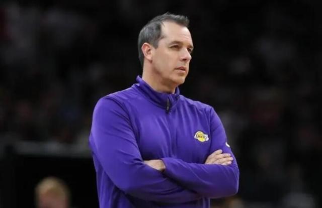 kaiyun-【观察】1年3大NBA冠军教练下课 谁来执教字母哥？