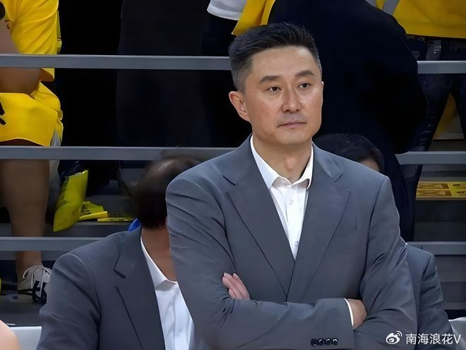 开云平台-2米26中锋,砍24分14板大号两双，完爆同曦内线， 球迷：杜锋怎么看？|广州队|南京同曦|加时赛|徐昕|郭昊文_新浪体育_新浪新闻