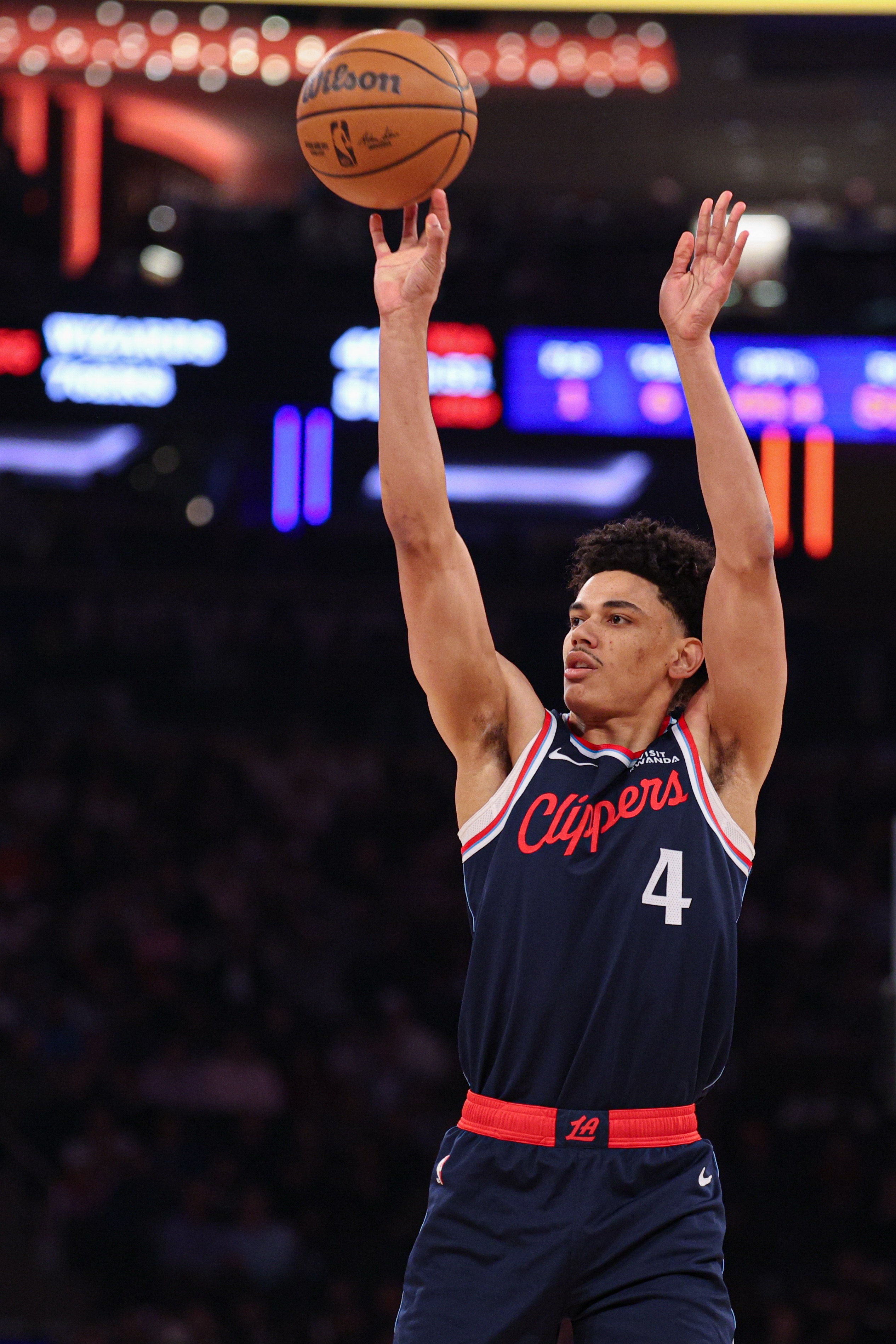 开云官网-近18战15胜！登卡稳C&amp;9人轮换体系 快船好起来不是偶然而是必然？