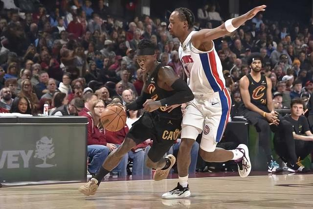 开云app-哈登一人撑起克里夫兰！7助攻激活1奇兵 “德国超跑”15分灭旧主|詹姆斯·哈登|骑士|活塞|三分球|泰森_新浪体育_新浪新闻