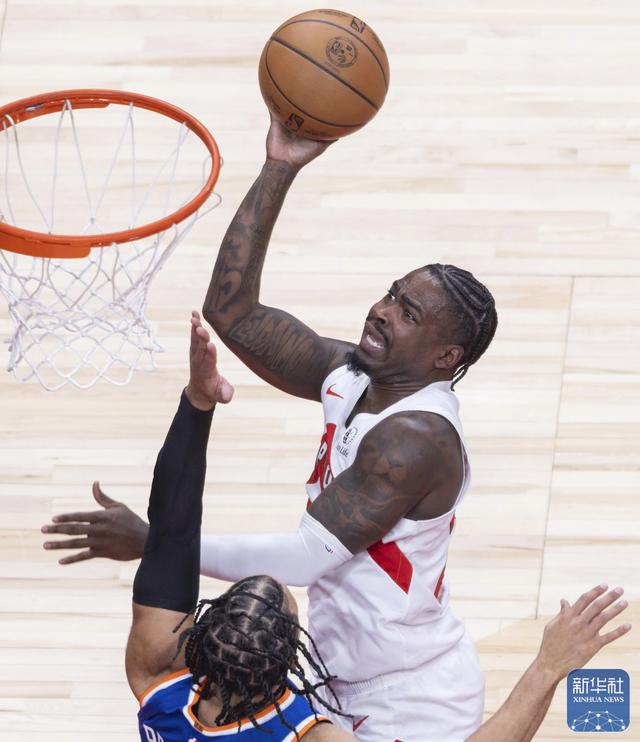 kaiyun-篮球 | NBA常规赛：猛龙不敌尼克斯|英格拉姆|篮板球|罗宾逊|布兰登-英格拉姆|迈尔斯·布里奇斯_新浪体育_新浪新闻