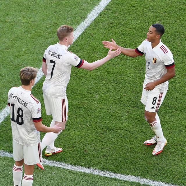 正式比赛两连败 “黄金一代”比利时遭遇拐点？