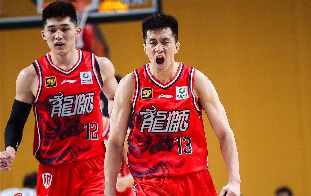 开云平台-16分3助攻!郭艾伦王者归来,被徐昕拖累送违体,加时赛带队赢球