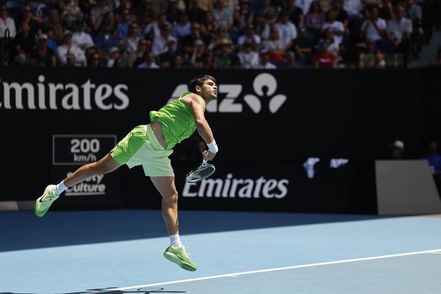 开云平台-澳网男女单头号种子双双过关，德约不战而胜晋级八强