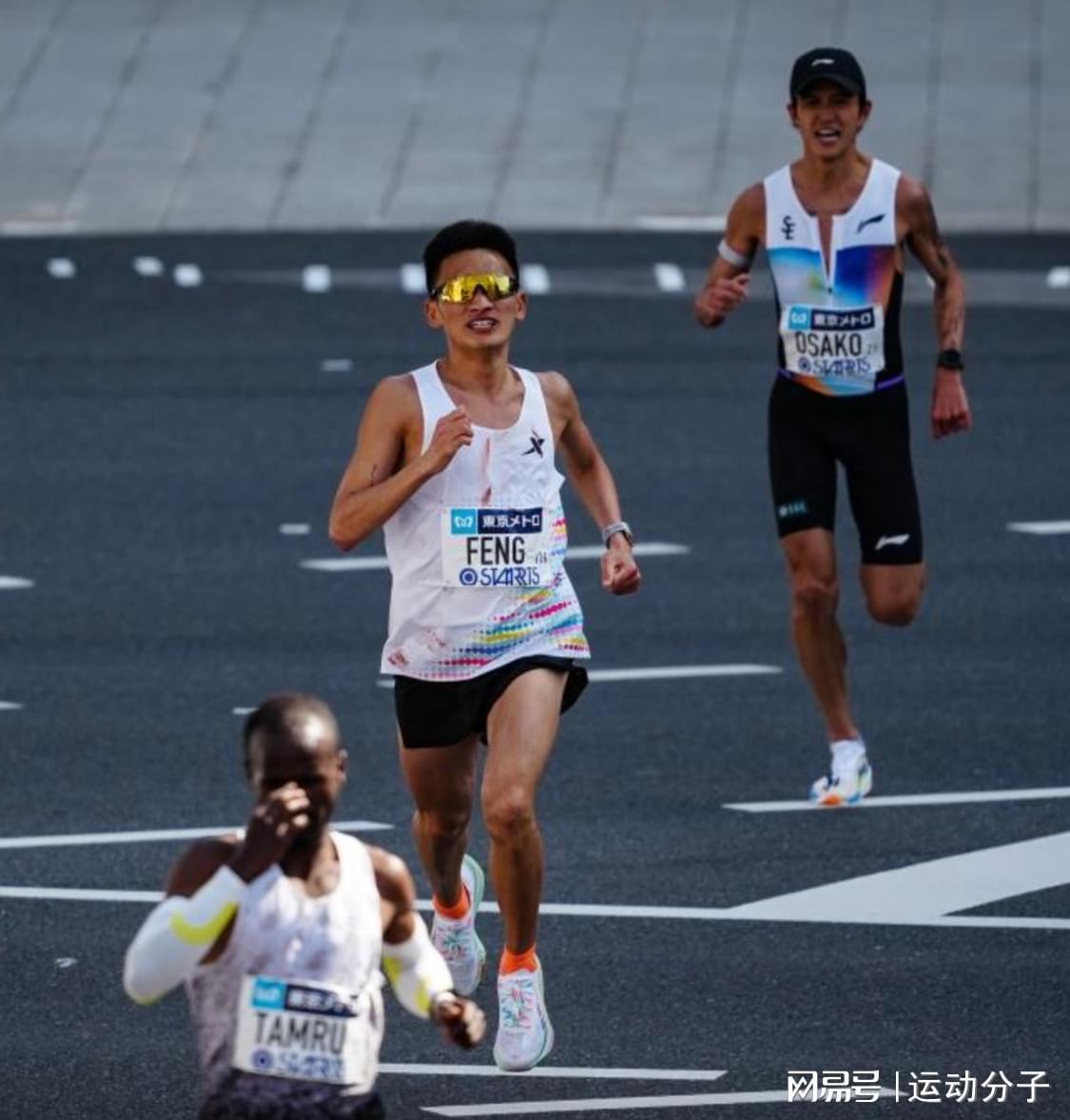 丰配友、何杰和杨绍辉的马拉松国家纪录分段时间对比