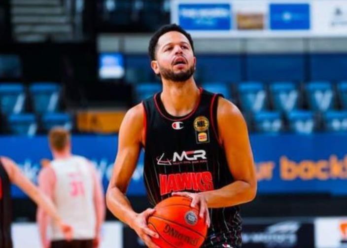 开云体育-辽宁队外援已抵达沈阳；广东大外援暂未公布，球迷猜测摩西-布朗