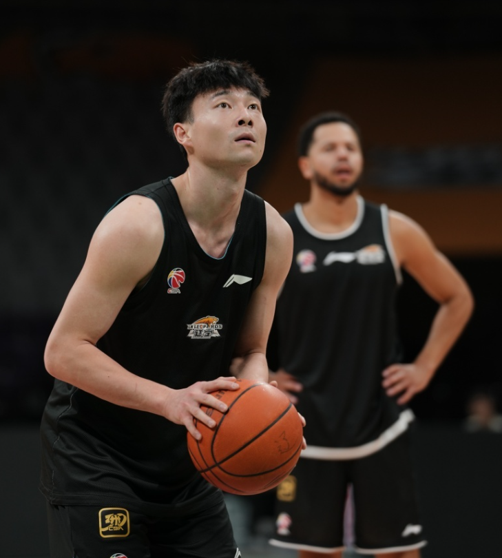 开云app-辽宁热身双杀北控！6人上双，赵森连爆，哈维高效，布罗金顿缺席