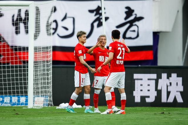 开云app-杨韦组合助恒大赛季首次逆转 同时还创一纪录