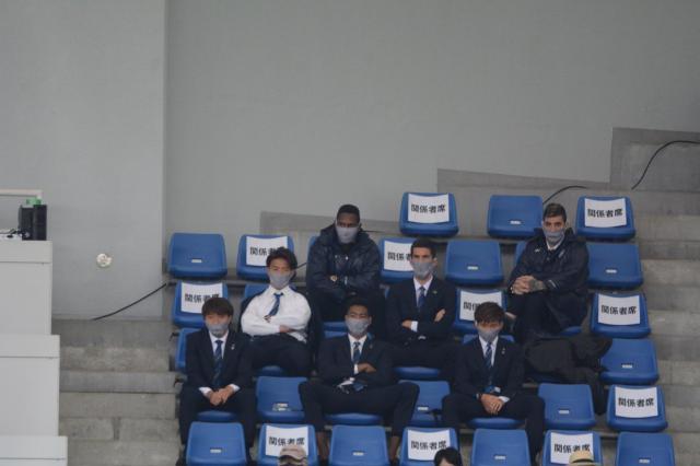 开云app-云指挥两个月后 J联赛的新外教终于到达球队主场