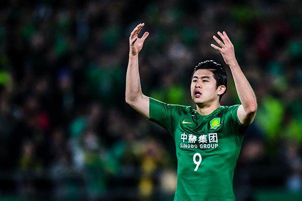 1610587618391049386.jpg 开云app-张玉宁:再出国踢球未必是首选 一度曾想到退役