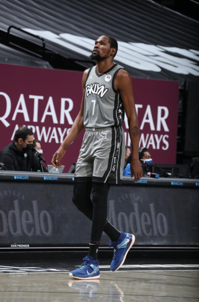 1609770064896085730.jpg 5战4败防守拖后腿 欧文:没指望一夜之间就能变好