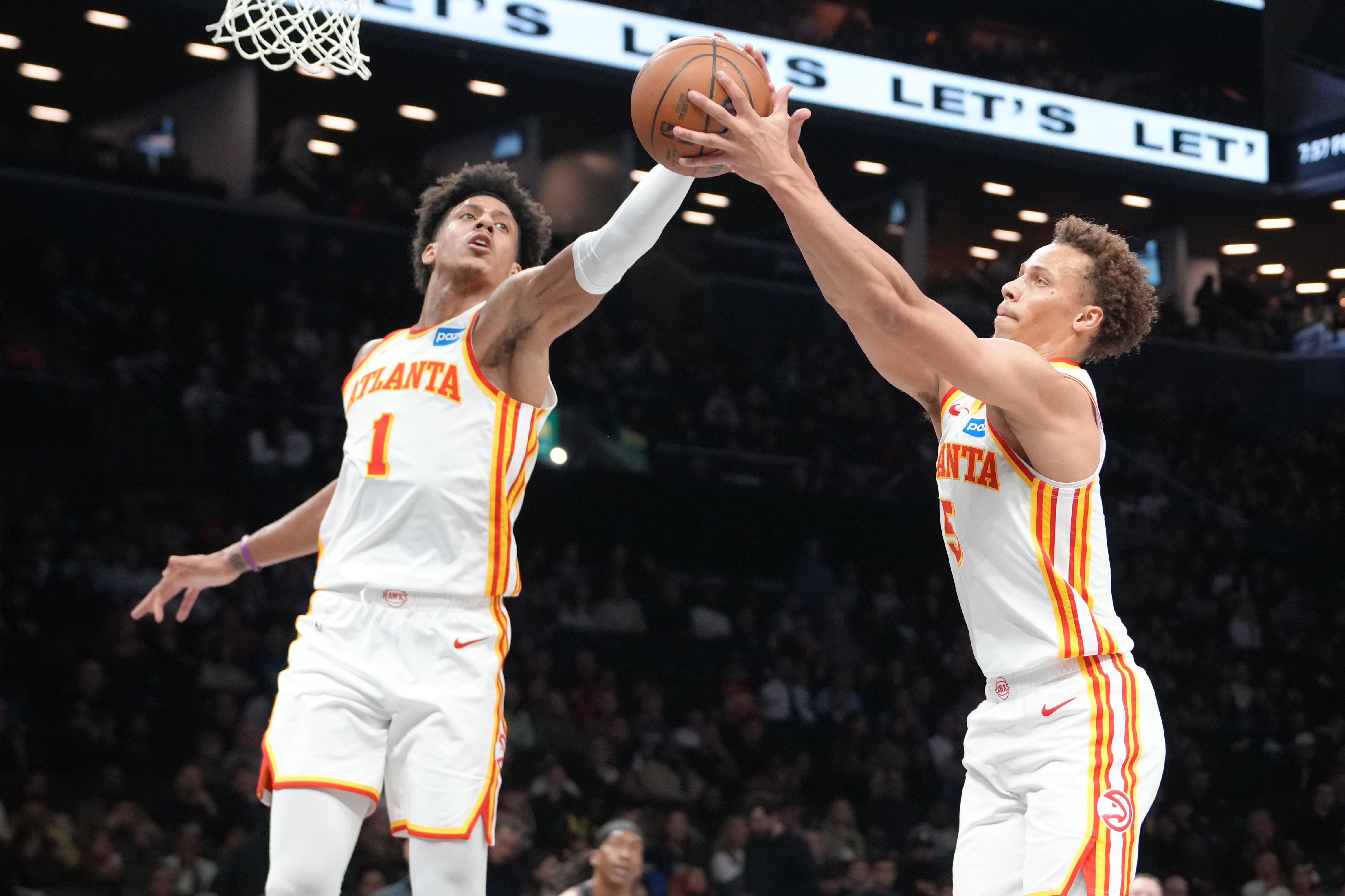 kaiyun-NBA彩经 :灰熊顽强应战力拼骑士 魔术掀翻活塞 掘金击退开拓者